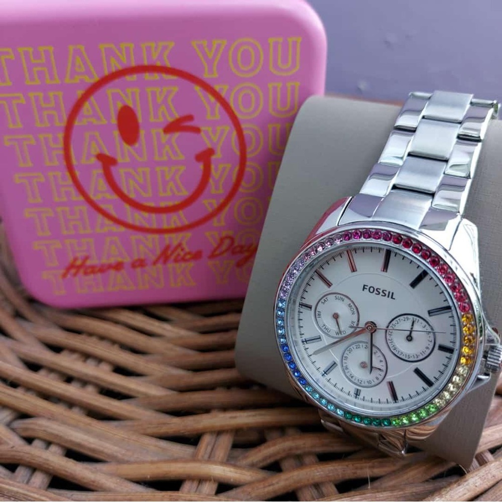 Stunning And Brilliant Eye Catchy Sterling Silver Fossil Watch #BQ3613 Janice